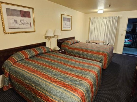 Terrace Inn & Suites - 2 Bed Guestroom 2